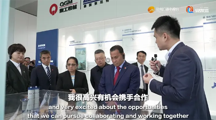 دعونا نعمل معًا لبناء مستقبل البنية التحتية! نائب رئيس ميكرونيزيا يزور ماكينات QGM