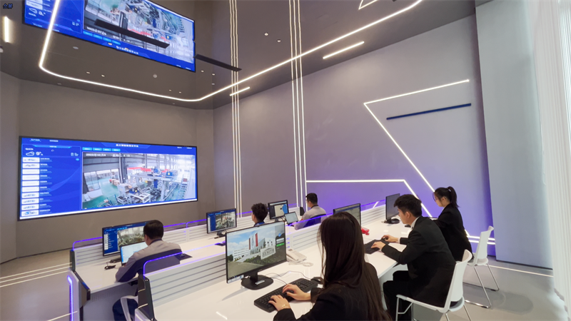 ماكينات QGM: تنمية الأعمال الرئيسية بعمق لأكثر من 40 عامًا، والوقوف في طليعة الابتكار، والتوسع عالميًا بمنظور دولي