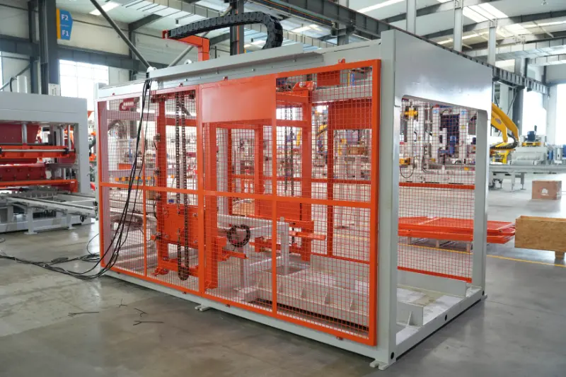 QT10 block molding machine